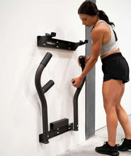 Laden Sie das Bild in den Galerie-Viewer, Torque M1 Wall-Mounted Hanger
